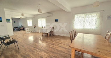 Six Bedroom Semi detached House for sale in Agios Athanasios