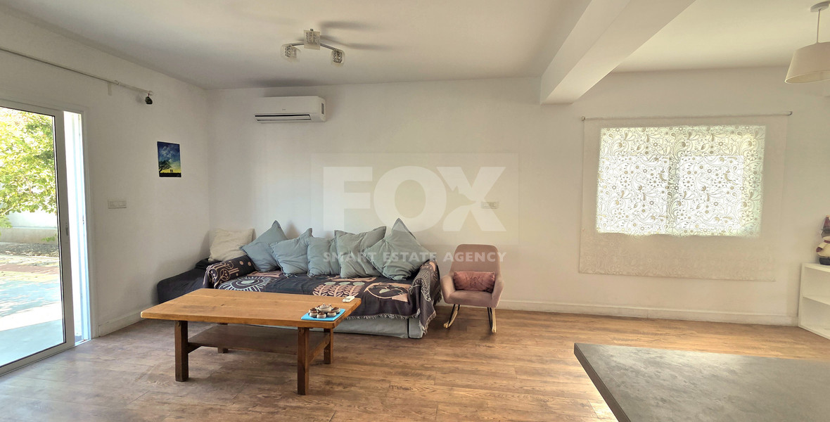 Six Bedroom Semi detached House for sale in Agios Athanasios