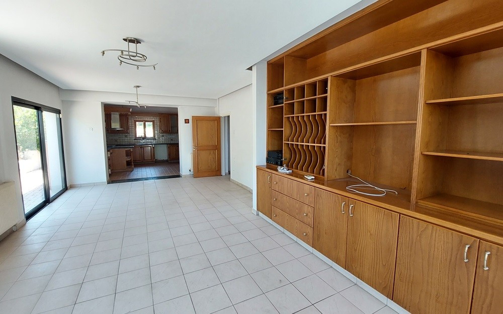 5 bedroom house 380 m² Yeroskipou, Cyprus