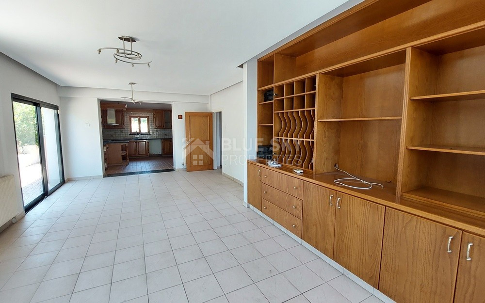 Five bedroom resale house in Geroskypou, in Paphos for sale