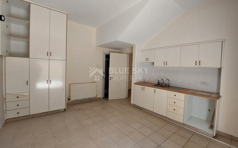 Five bedroom resale house in Geroskypou, in Paphos for sale