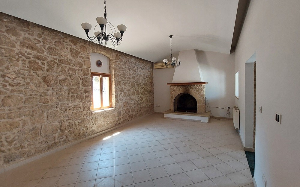 5 bedroom house 380 m² Yeroskipou, Cyprus