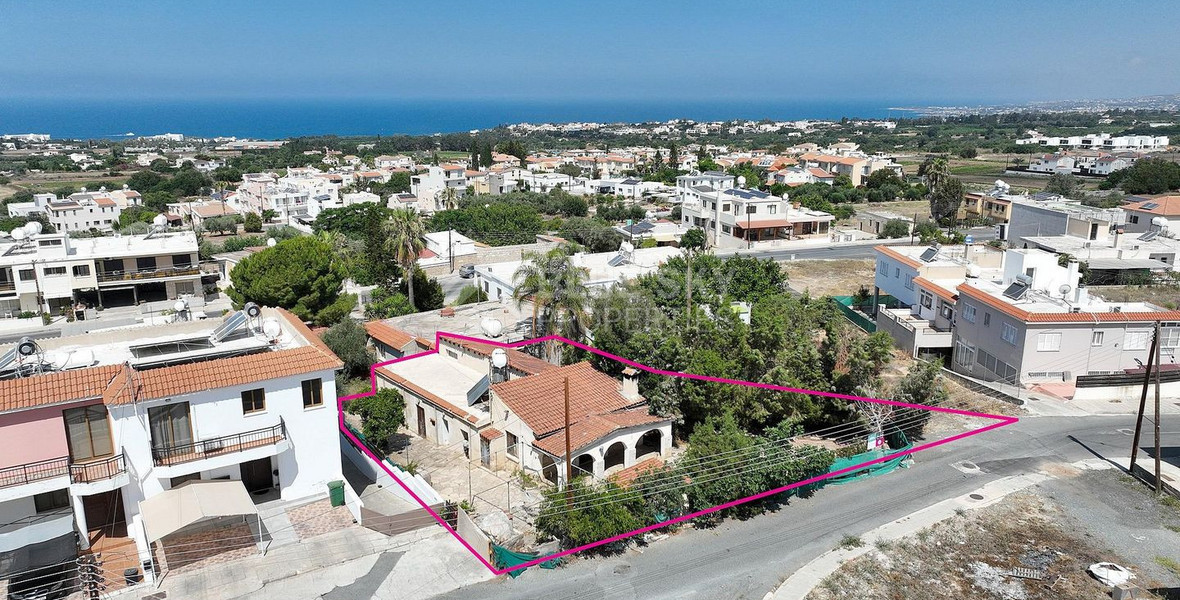 Ground floor house in Emba, Paphos for sale
