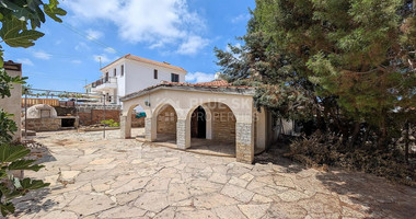 Ground floor house in Emba, Paphos for sale