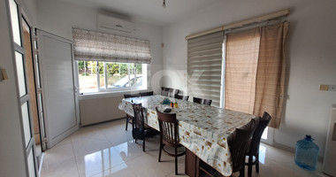 For sale, Six-bedroom detached house in Mesogi, Paphos