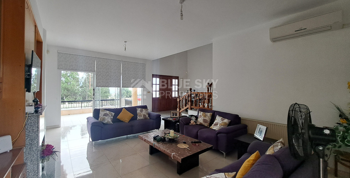 Spacious 6-Bedroom Detached House for Sale in Mesogi – Large Plot, Close to Amenities