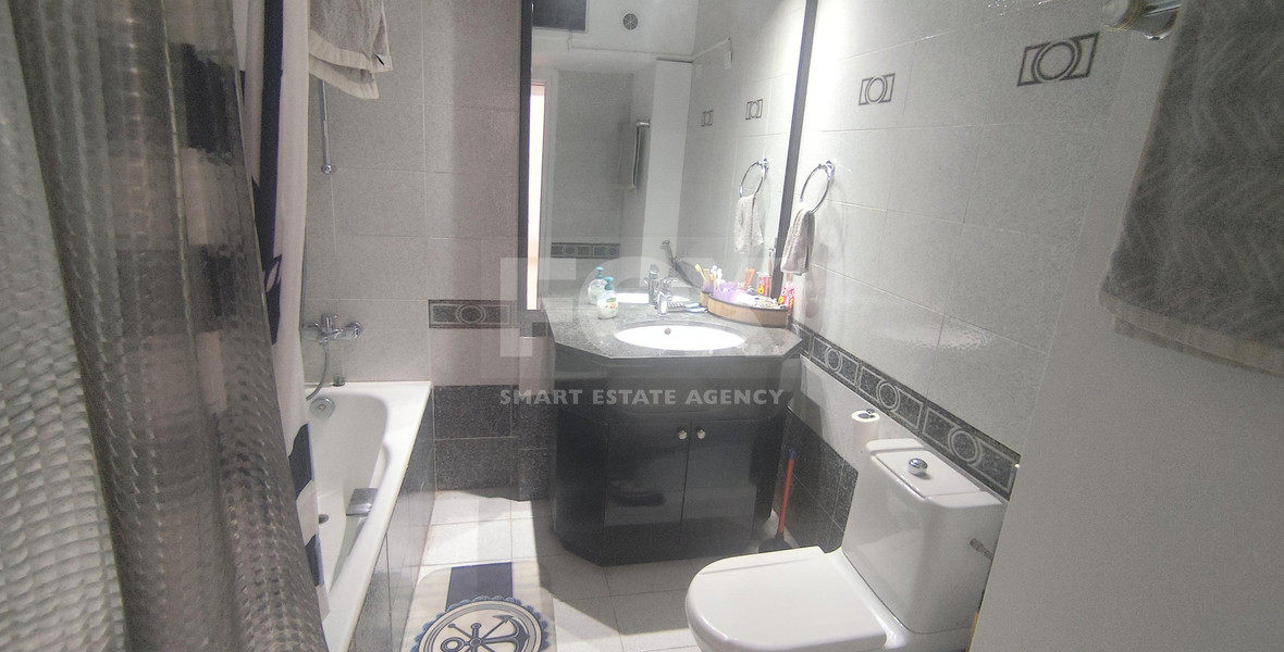 Three bedroom apartment for rent in Agia Zoni, Limassol