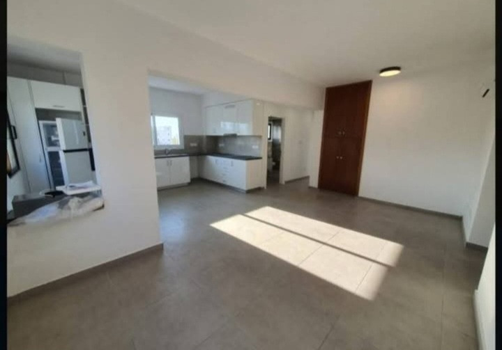 Oficina 65 m² en Pafos, Chipre