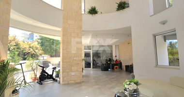 For rent detached Villa with Sea View in Agios Athanasios