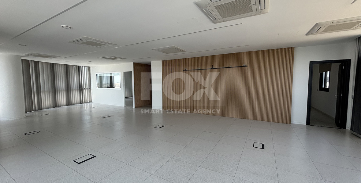 Spacious Office on Second Floor For Rent in Omonoia