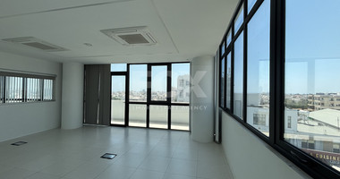 Spacious Office on Second Floor For Rent in Omonoia