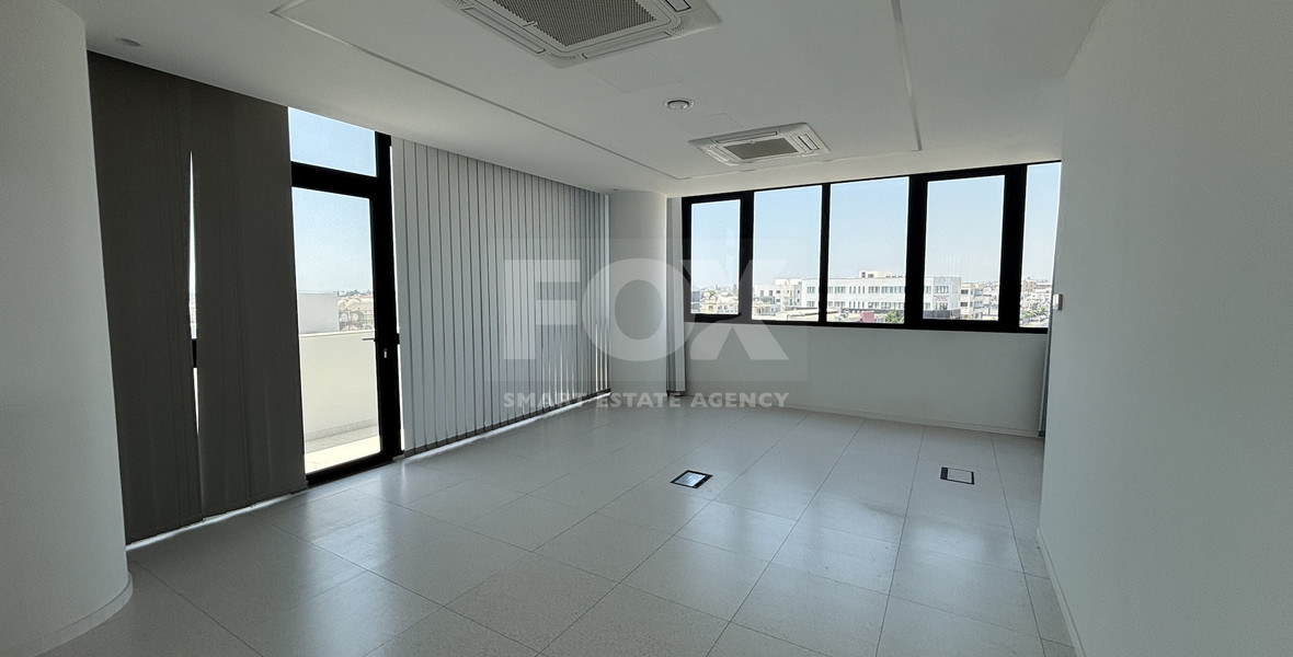 Spacious Office on Second Floor For Rent in Omonoia