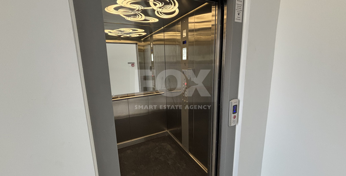 Spacious Office on Second Floor For Rent in Omonoia