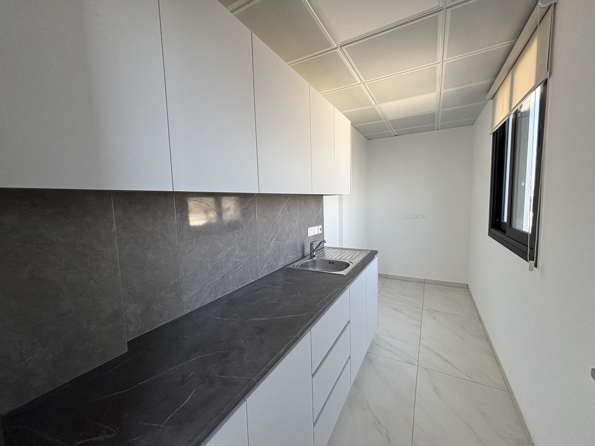 Büro 221 m² in Limassol, Zypern