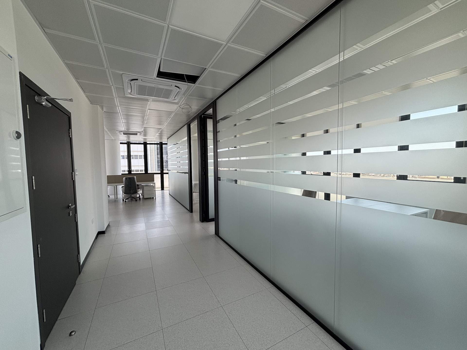 Büro 221 m² in Limassol, Zypern