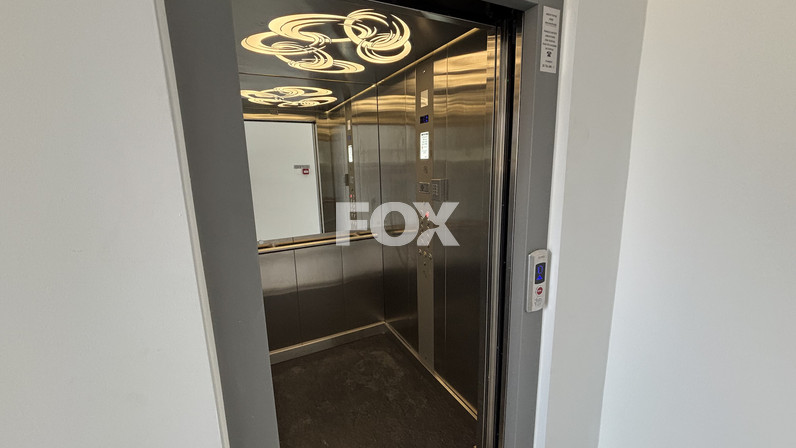 Office 221 m² for rent in Omonoia, Limassol, Cyprus