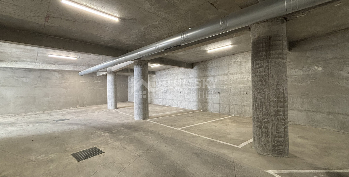 Spacious Office For Rent in Omonoia