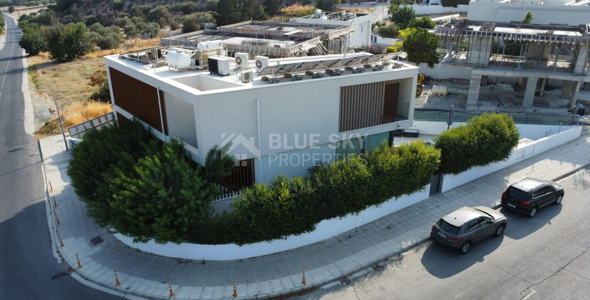 Unique Villa for Sale in Agios Athanasios
