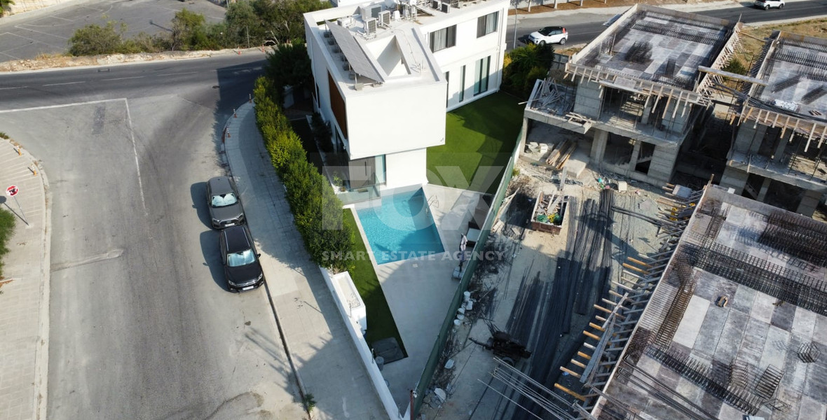 Unique Villa for Sale in Agios Athanasios