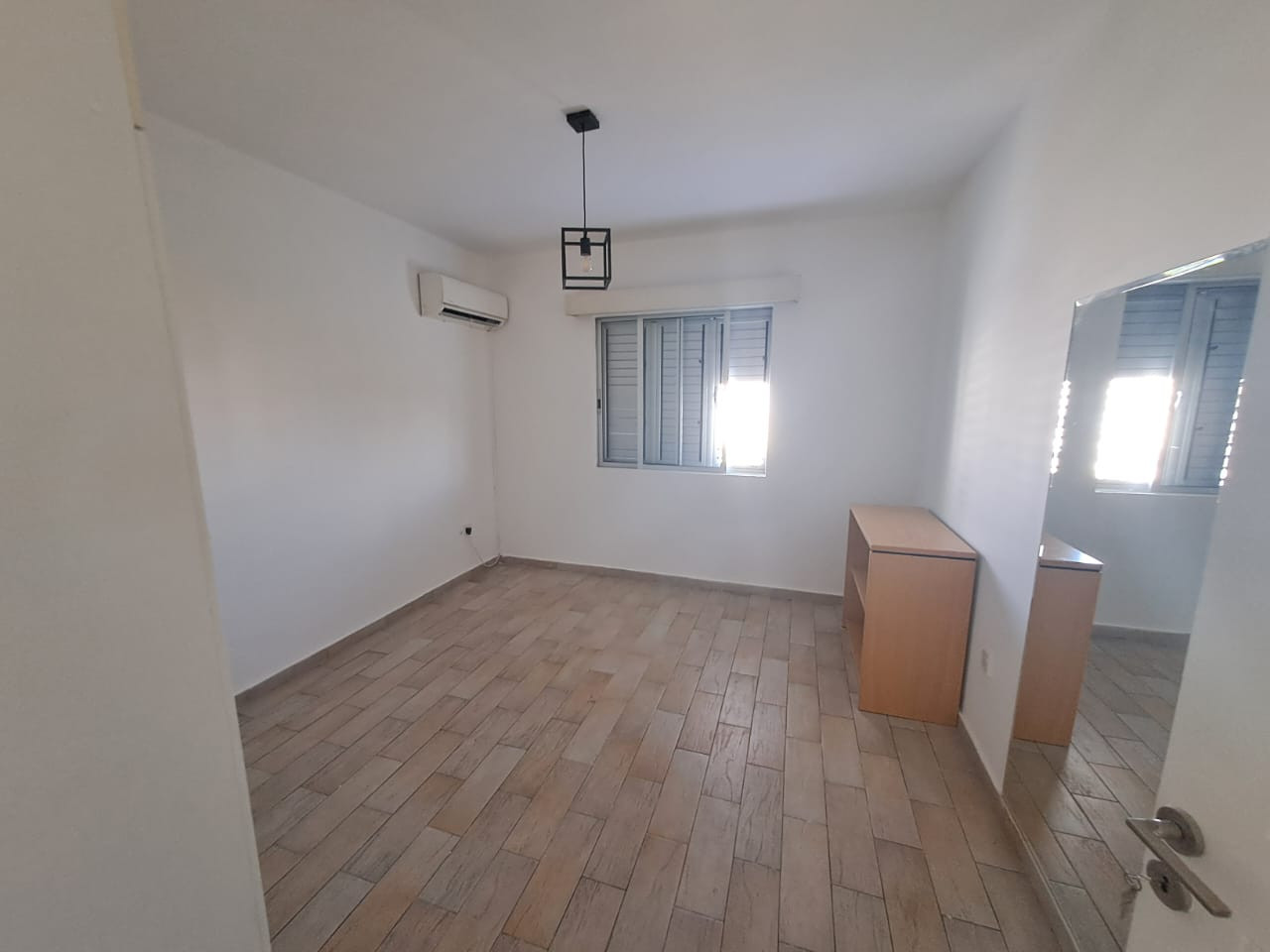 Mieszkanie 3 pokoi 100 m² w Nikozja, Cypr