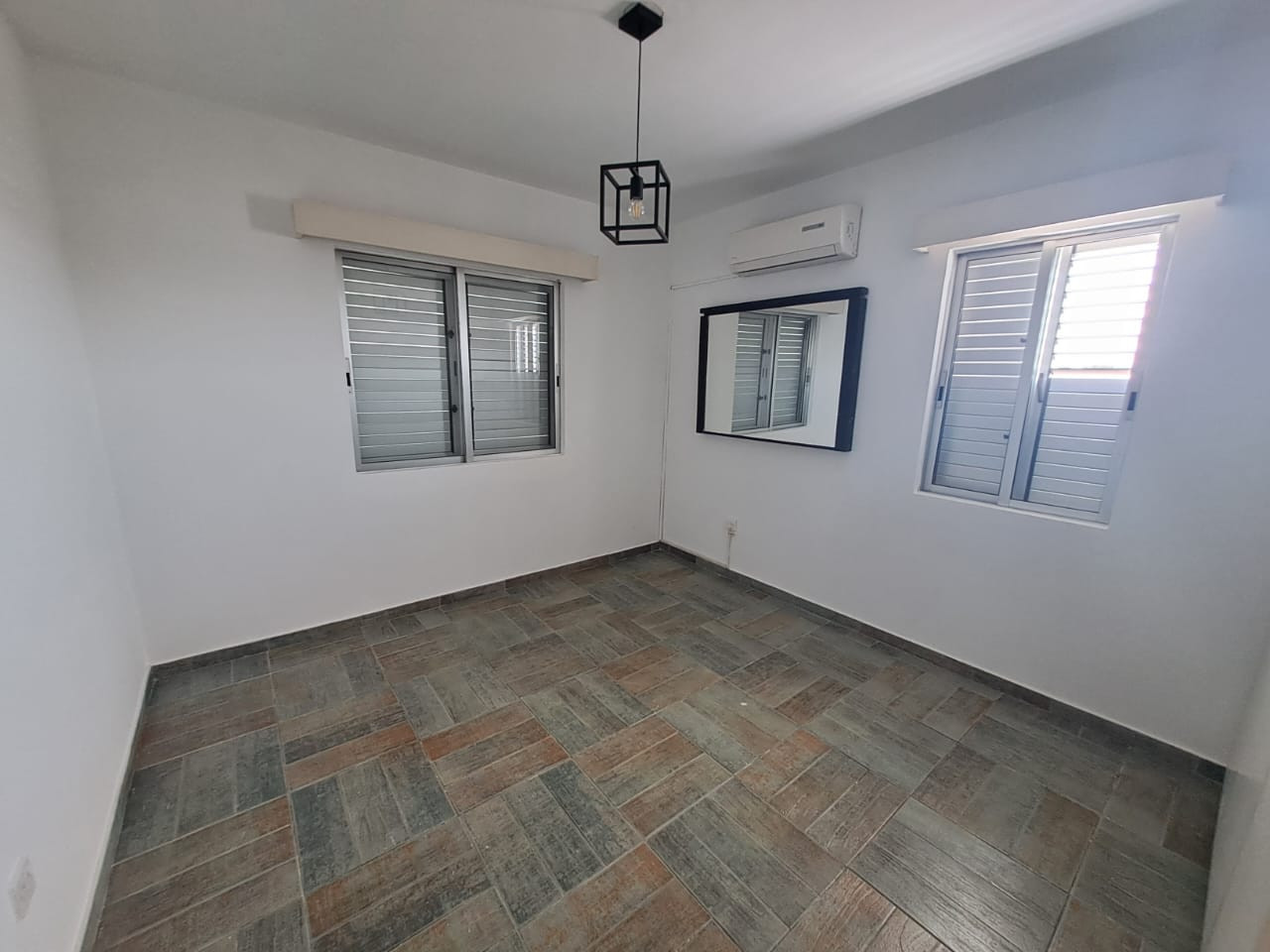 Mieszkanie 3 pokoi 100 m² w Nikozja, Cypr