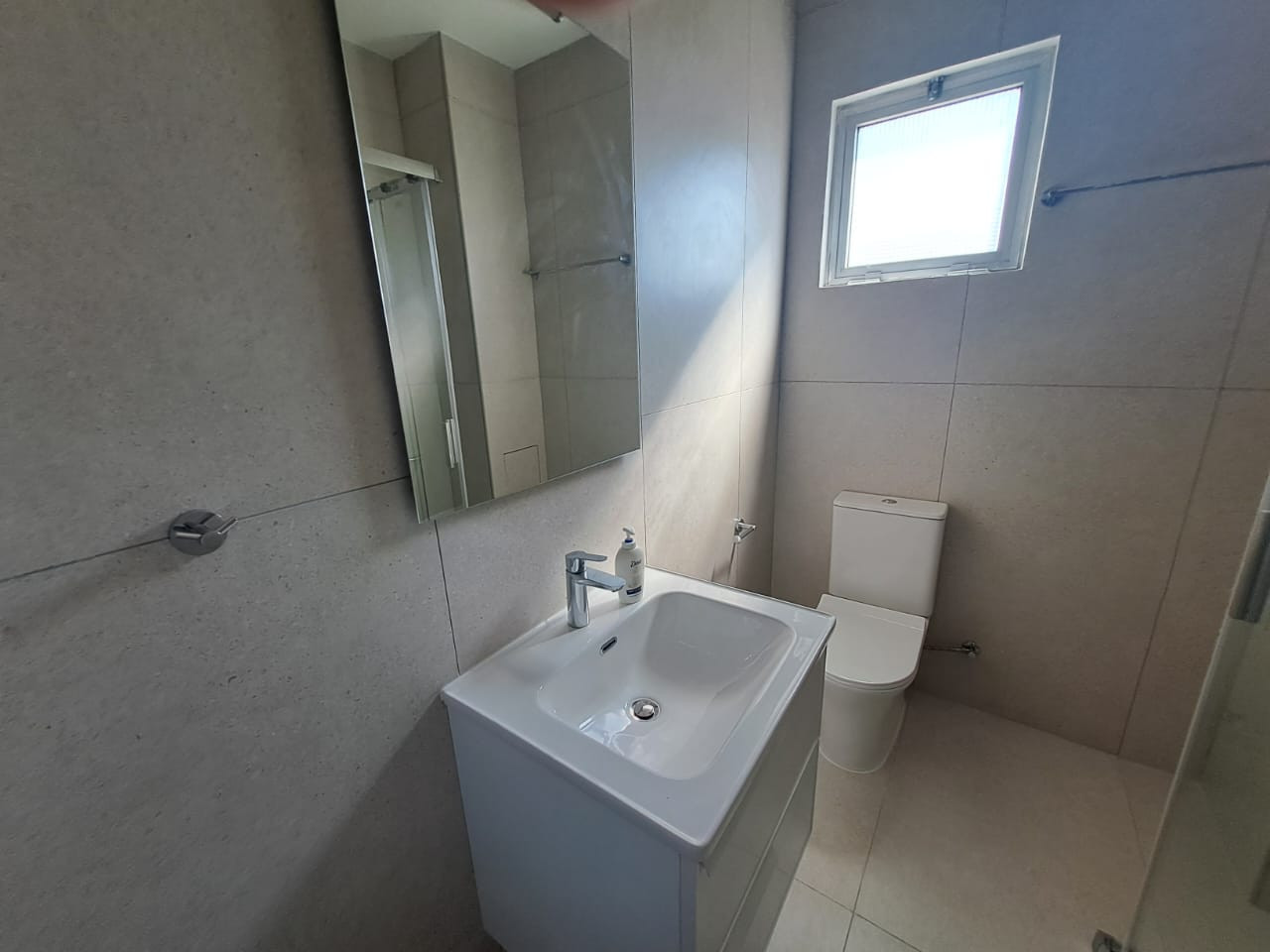 Mieszkanie 3 pokoi 100 m² w Nikozja, Cypr