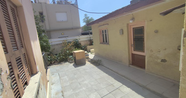 Nice residential plot in Mesa Geitonia (chalkoutsa) for sale in Limassol