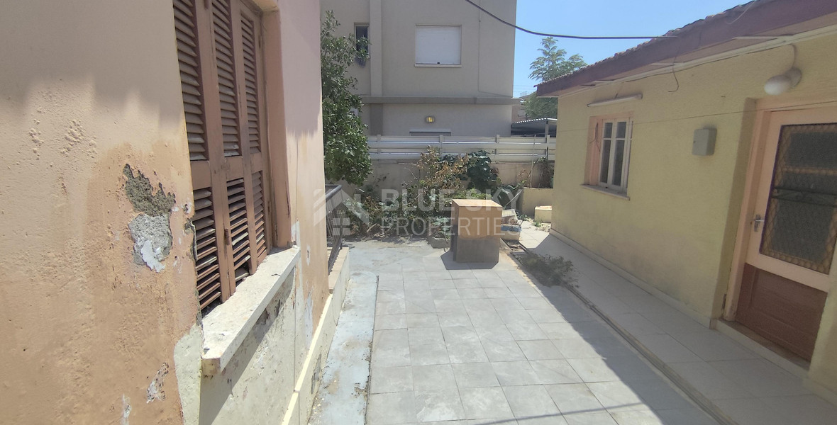 Nice residential plot in Mesa Geitonia (chalkoutsa) for sale in Limassol