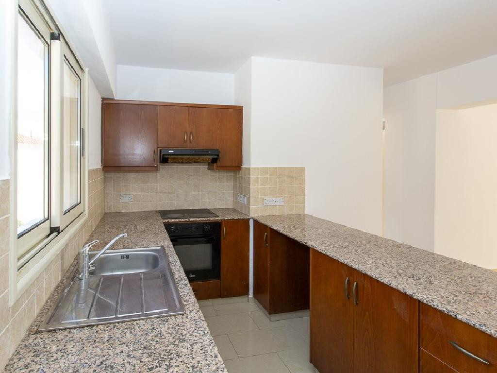 2 bedroom apartment 65 m² Peyia, Cyprus