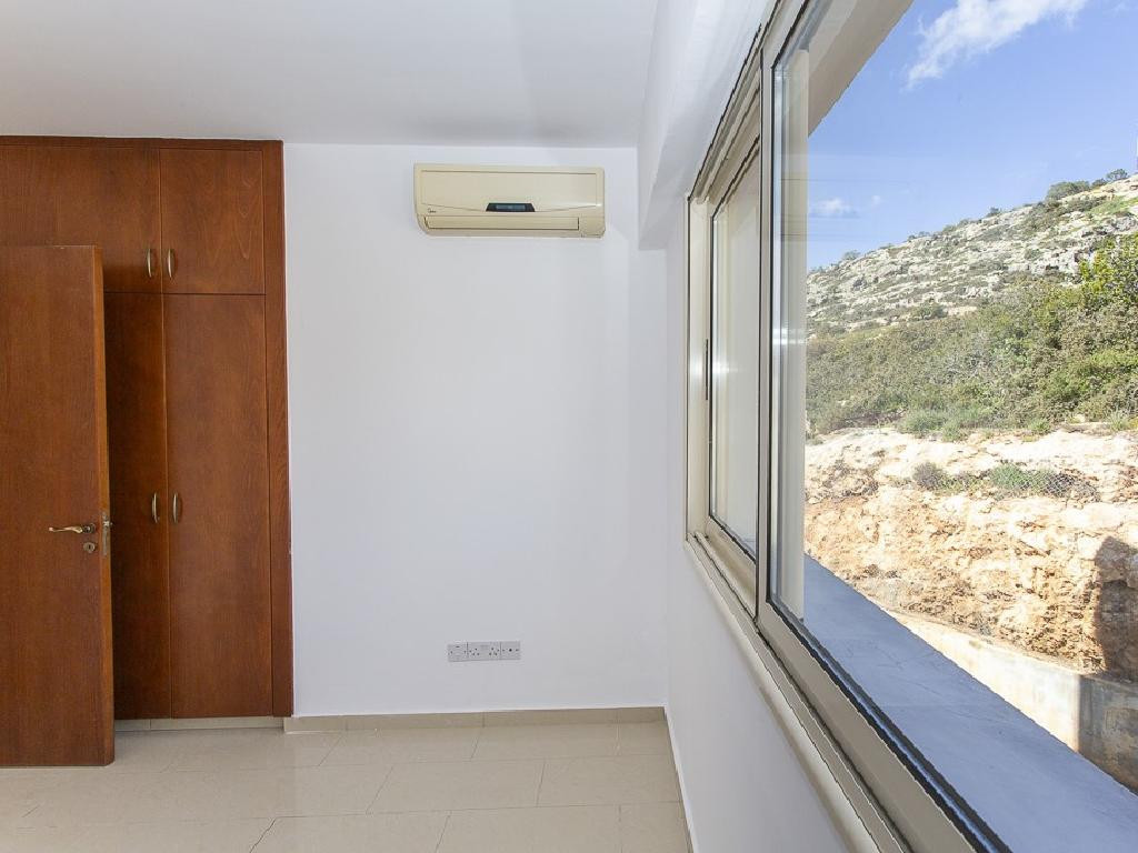 2 bedroom apartment 65 m² Peyia, Cyprus