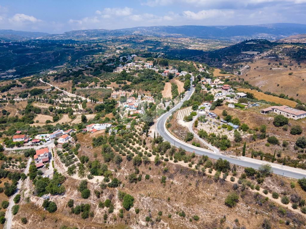 Residential Field in Psathi Community, in Paphos