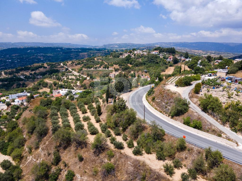 Residential Field in Psathi Community, in Paphos