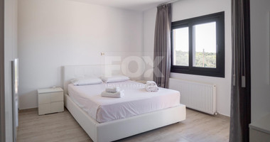 Stunning Four Bedroom Sea Front Villa in Peyia, for rent