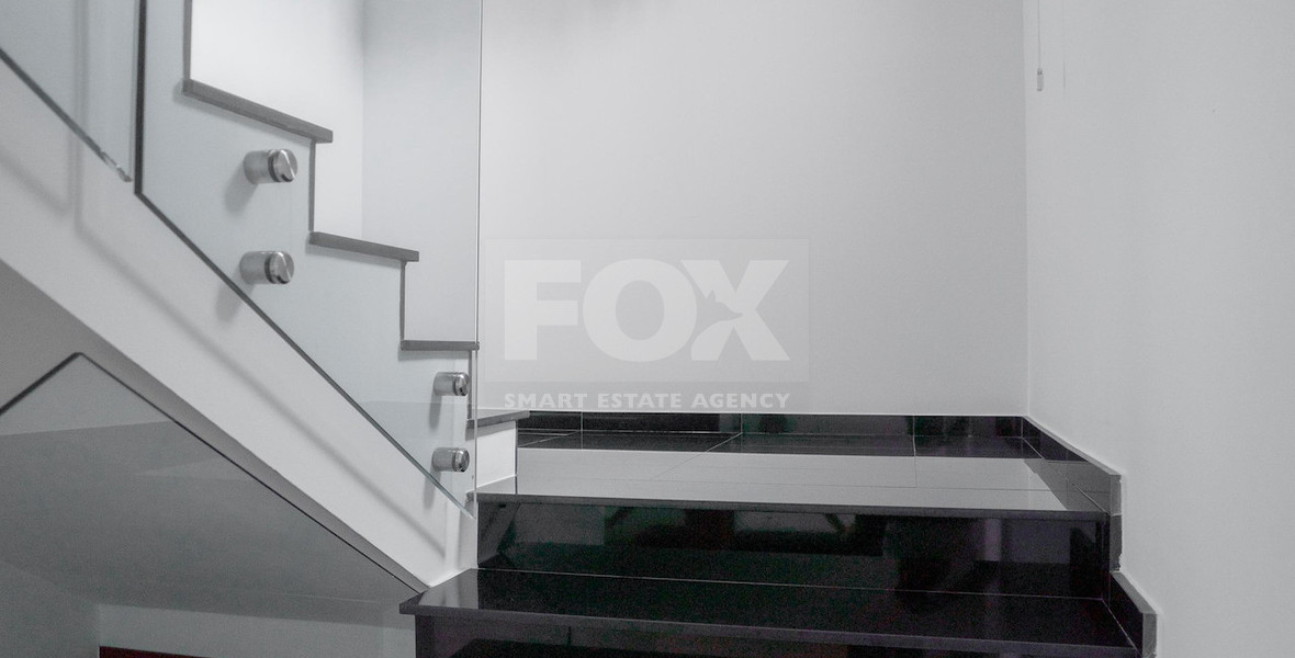 Stunning Four Bedroom Sea Front Villa in Peyia, for rent