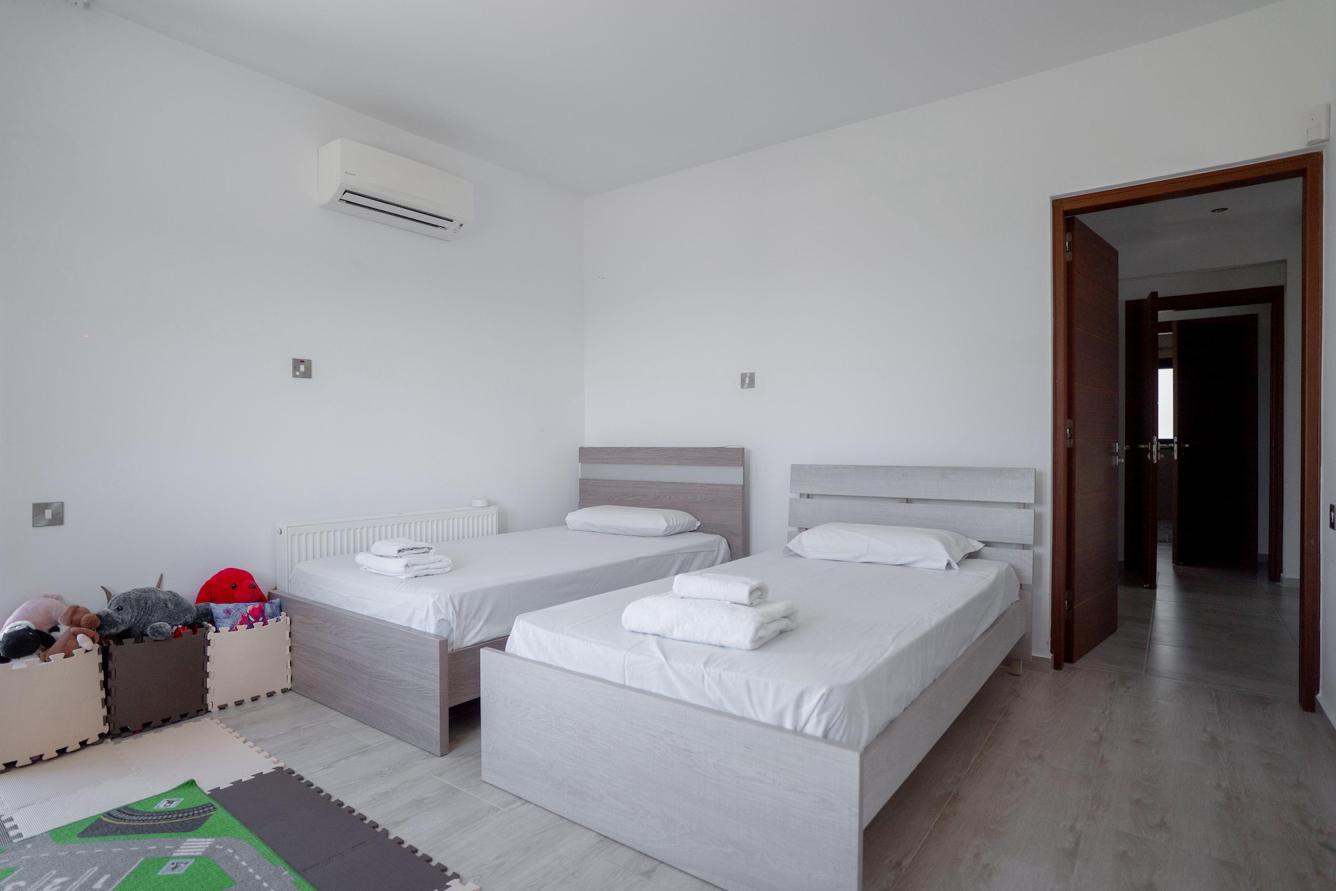 Квартира 4 спальни 300 м² в Агиос Георгиос Пегеяс, Кипр