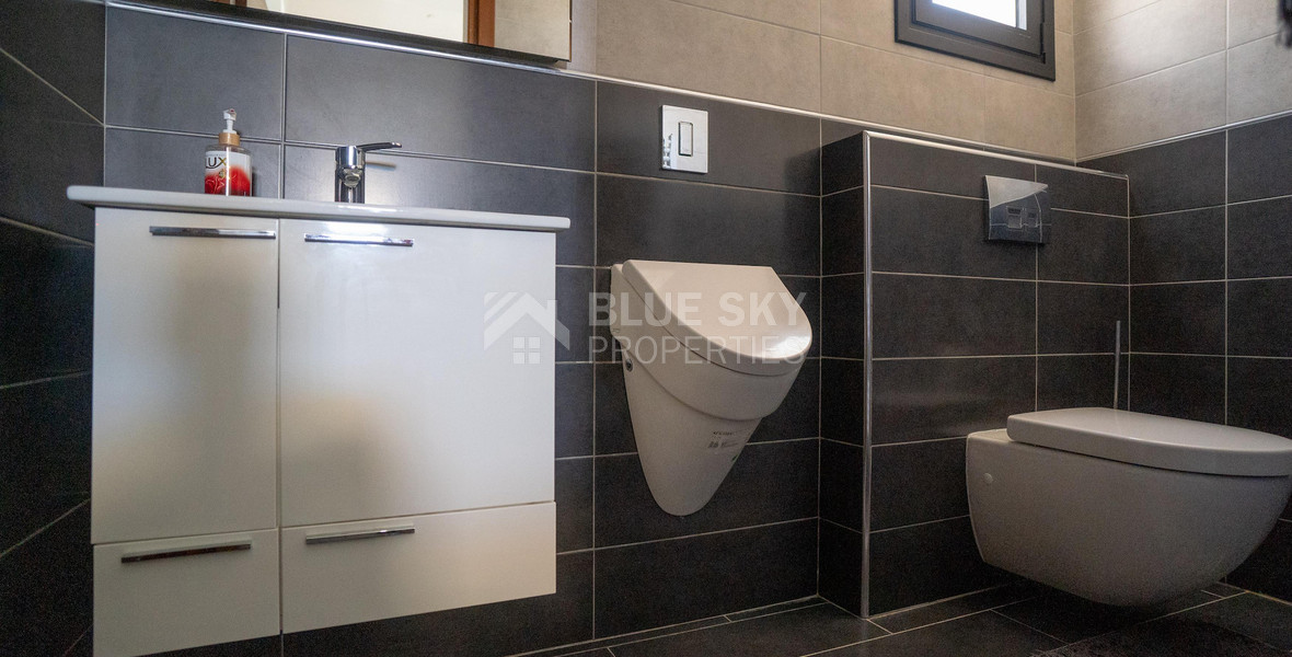 Stunning Four Bedroom Sea Front Villa in Peyia, for rent