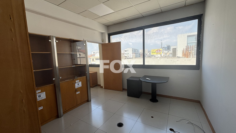 Office 200 m² for rent in Kapsalos, Limassol, Cyprus