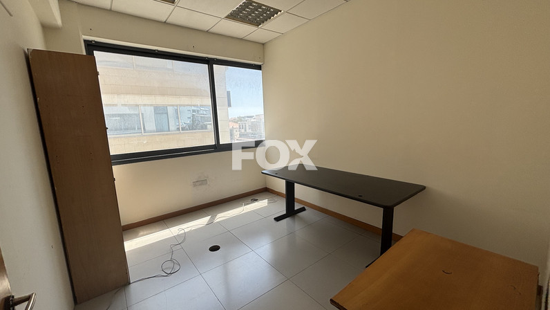 Office 200 m² for rent in Kapsalos, Limassol, Cyprus