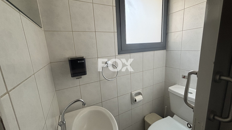 Office 200 m² for rent in Kapsalos, Limassol, Cyprus