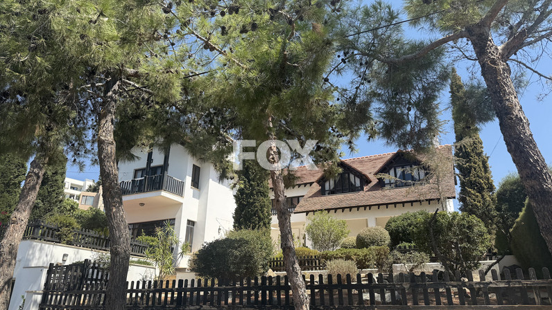Commercial properties 350 m² for sale in Agia Filaxi, Limassol, Cyprus
