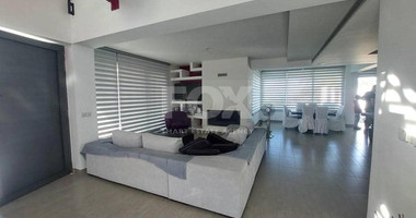 Sea View Villa with Private Swimming Pool for Rent in Argaka