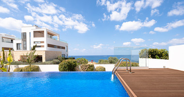 Four bedroom unique beachfront villa in Kissonerga, in Paphos