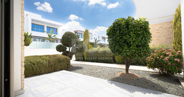 Four bedroom unique beachfront villa in Kissonerga, in Paphos