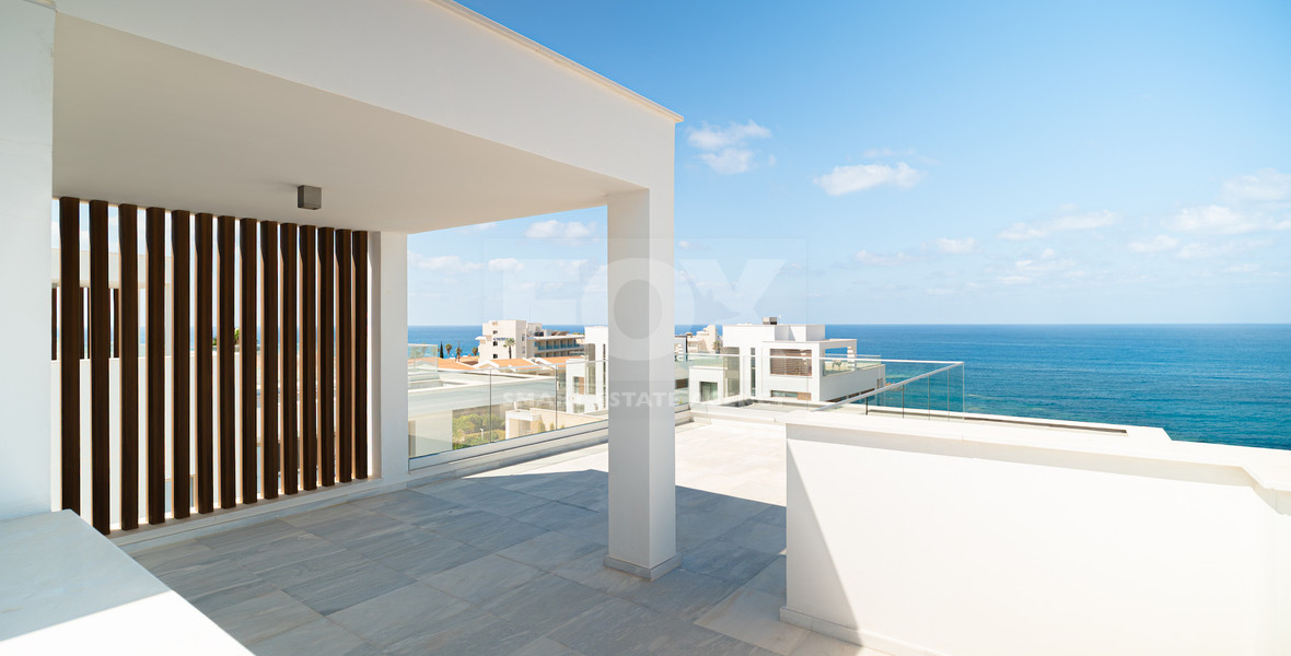 Four bedroom unique beachfront villa in Kissonerga, in Paphos