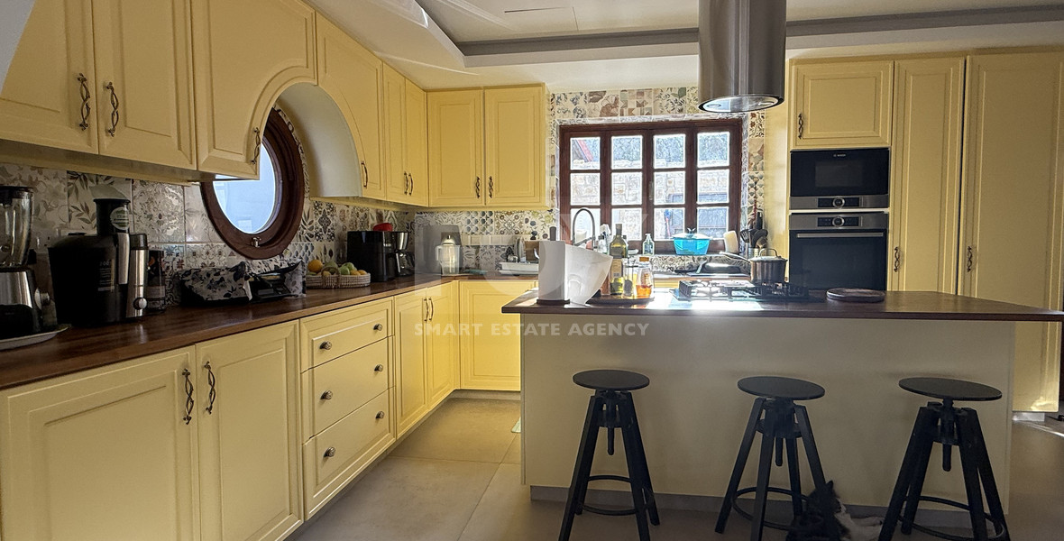 Charming Hilltop Retreat with Panoramic Views for sale in Akrounda