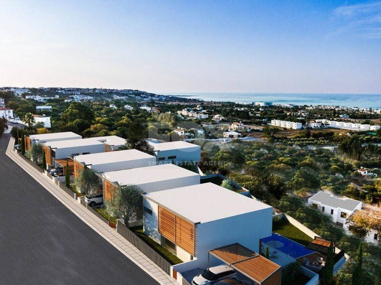 Five bedroom villa for Sale In Chlorakas, Paphos