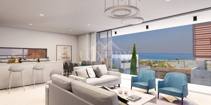 Five bedroom villa for Sale In Chlorakas, Paphos