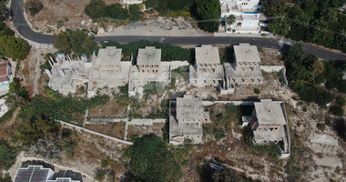 Five bedroom villa for Sale In Chlorakas, Paphos