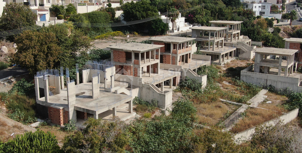 Five bedroom villa for Sale In Chlorakas, Paphos