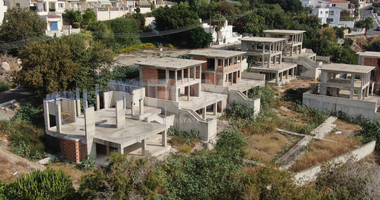 Five bedroom villa for Sale In Chlorakas, Paphos